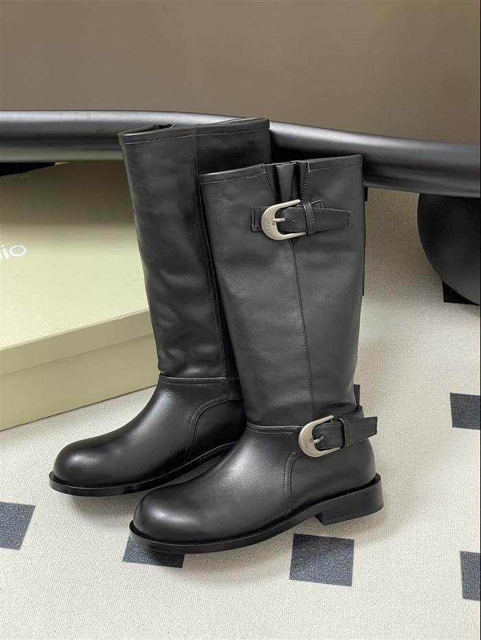 20251128175425207 390